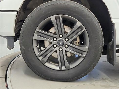 Used 2022 Ford F150 XLT w/ Equipment Group 302A High image 17