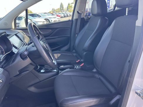 Used 2020 Buick Encore Preferred w/ Safety Package FWD image 18