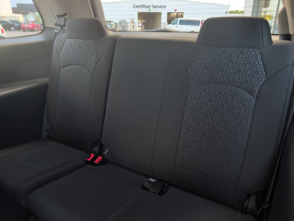 Used 2015 GMC Acadia SLE FWD image 20