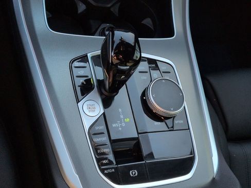 Used 2022 BMW X5 xDrive40i w/ Premium Package image 26