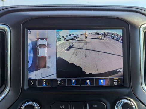 Used 2020 GMC Sierra 3500 AT4 w/ AT4 Premium Package image 25