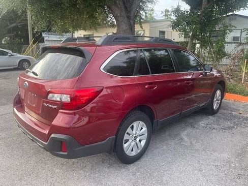 Used 2019 Subaru Outback 2.5i Premium AWD/4WD image 4