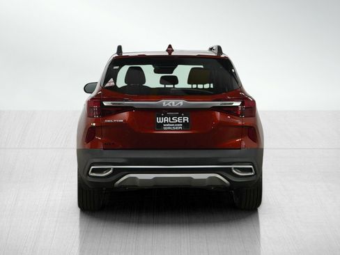 Used 2022 Kia Seltos Nightfall Edition image 4