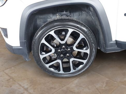 Used 2017 Jeep Compass Limited AWD/4WD image 30