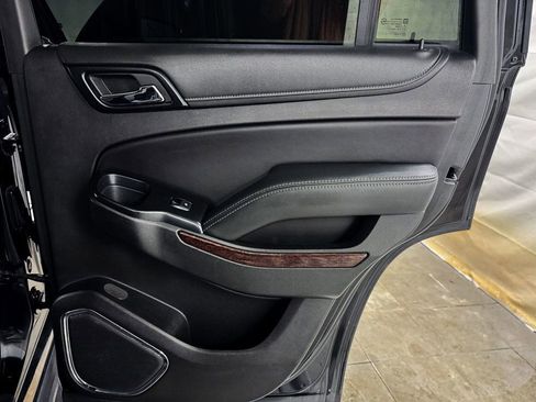 Used 2018 GMC Yukon SLT AWD/4WD image 15