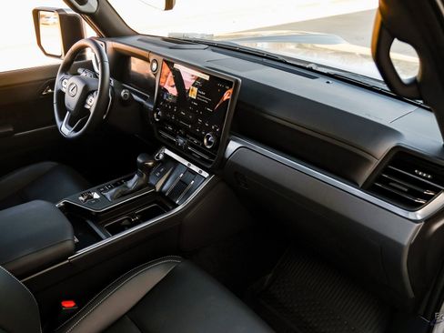 Used 2025 Lexus GX 550 550 Luxury+ HUD Traffic LIFTED w/ Accessory Package (2T) image 40