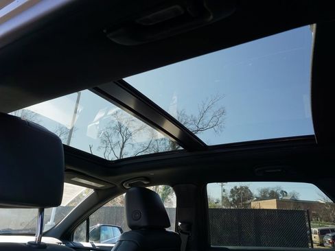 Used 2022 Cadillac XT5 Premium Luxury image 16