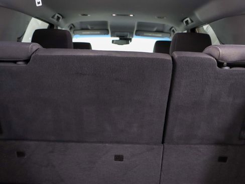 Used 2020 GMC Yukon SLE w/ Enhanced Driver Alert Package image 33