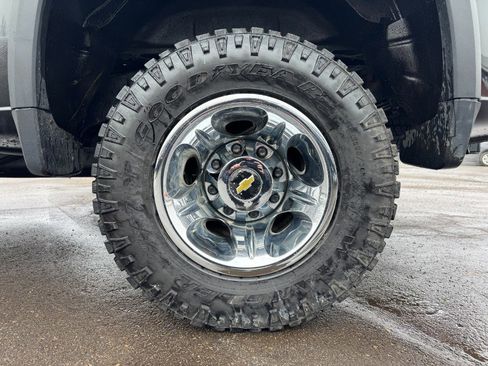 Used 2021 Chevrolet Silverado 3500 LT w/ Convenience Package image 13