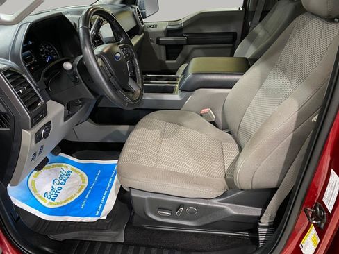 Used 2018 Ford F150 XLT w/ Equipment Group 302A Luxury AWD/4WD image 9