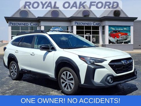 Used 2023 Subaru Outback Premium AWD/4WD image 1