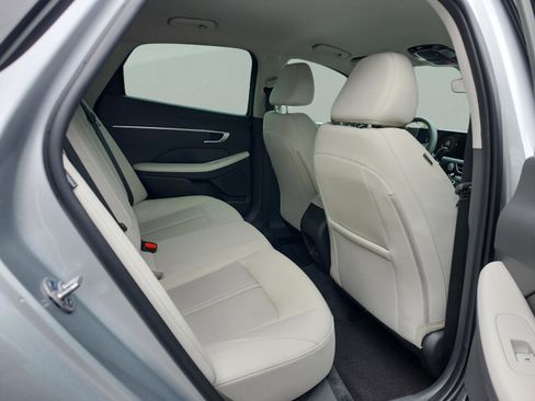 Certified 2025 Hyundai Sonata SEL FWD image 17
