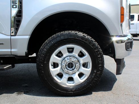 Used 2024 Ford F250 XLT image 36