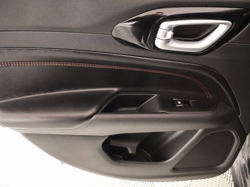 Used 2022 Jeep Compass Trailhawk w/ Trailhawk Elite Group image 17