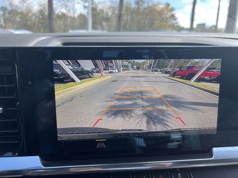 Used 2022 Chevrolet Silverado 1500 LT image 25