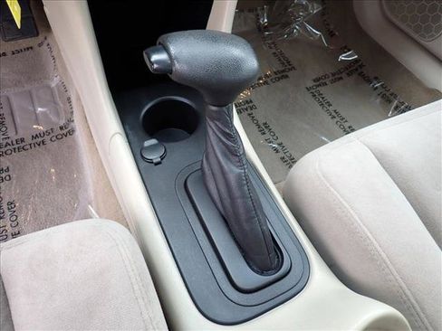 Used 2005 Chevrolet Impala w/ Preferred Equipment Group FWD image 15