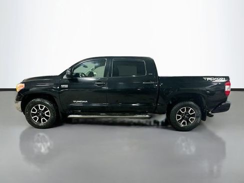Used 2017 Toyota Tundra SR5 image 9