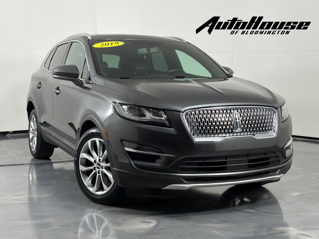 Used 2019 Lincoln MKC Select w/ Select Plus Package FWD image 1
