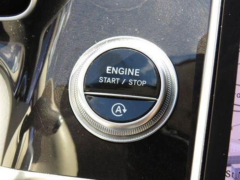 Certified 2022 Mercedes-Benz S 500 4MATIC w/ AMG Line Package image 14