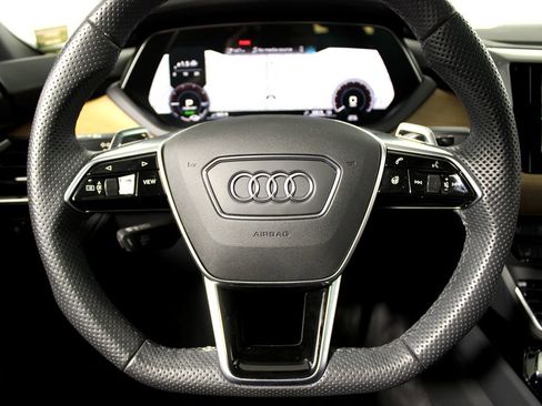 Used 2023 Audi e-tron GT Premium Plus image 19