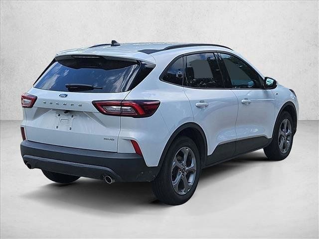 Used 2025 Ford Escape ST-Line Select AWD/4WD image 5