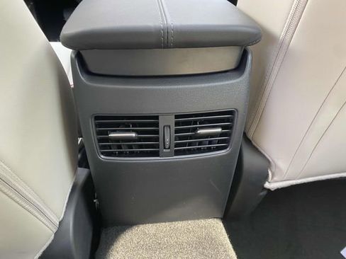 Used 2025 MAZDA CX-30 AWD 2.5 S w/ Preferred Package image 7