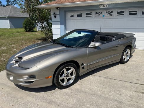 Used 2000 Pontiac Firebird Trans Am RWD image 11