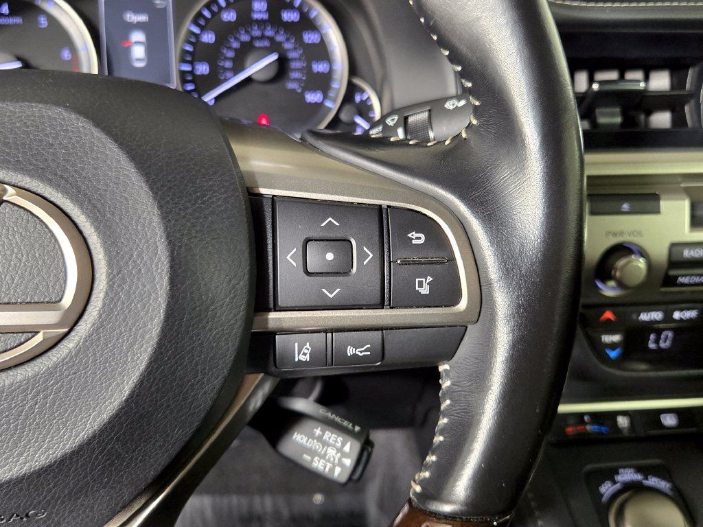 Used 2017 Lexus ES 350 FWD image 11
