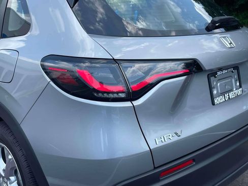 Certified 2024 Honda HR-V LX image 10