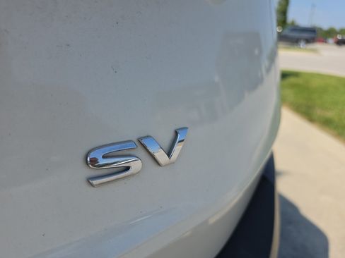 Used 2023 Nissan Rogue SV FWD image 18