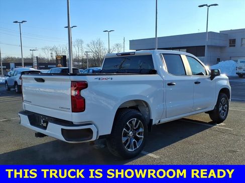 Used 2023 Chevrolet Silverado 1500 Custom image 7