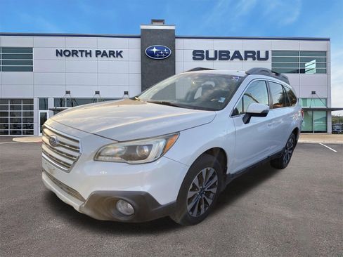 Used 2015 Subaru Outback 3.6R Limited AWD/4WD image 2