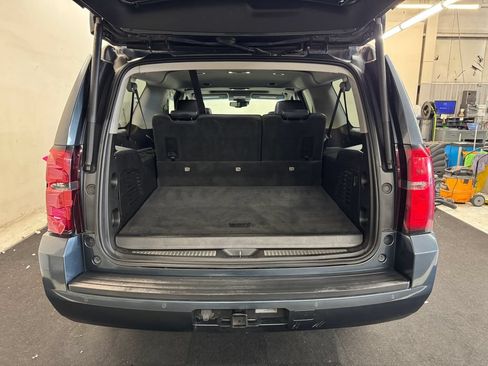Used 2019 Chevrolet Suburban LT AWD/4WD image 6