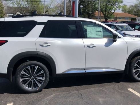 New 2026 Nissan Pathfinder Platinum w/ Cargo Package AWD/4WD image 7