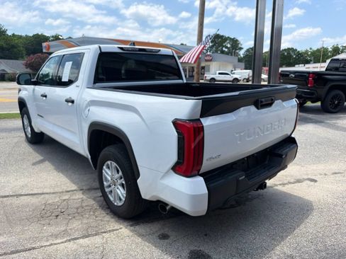 Used 2022 Toyota Tundra SR5 AWD/4WD image 7