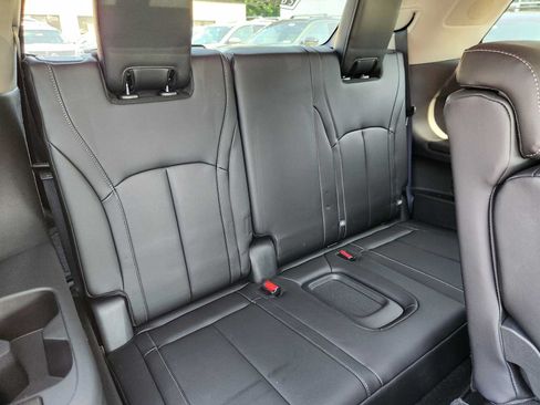 Certified 2026 INFINITI QX60 Luxe w/ Cargo Package AWD/4WD image 17