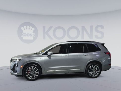 Used 2025 Cadillac XT6 Sport AWD/4WD image 7