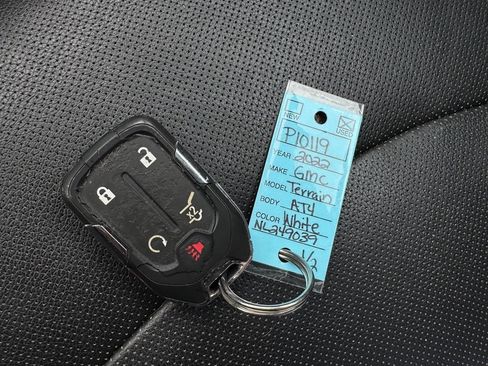 Used 2022 GMC Terrain AT4 w/ LPO, Floor Liner Package image 14