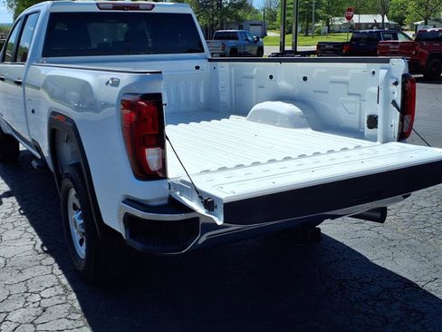 Used 2023 GMC Sierra 3500 Pro w/ Convenience Package image 24