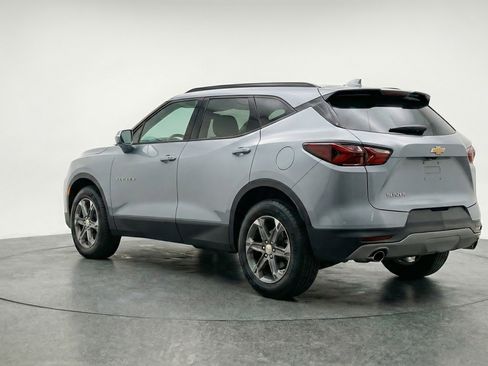 Used 2025 Chevrolet Blazer LT FWD image 6