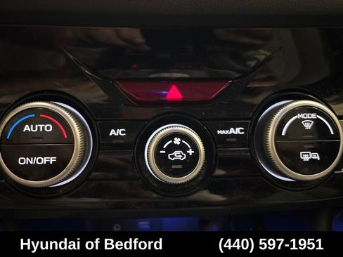 Used 2020 Subaru Forester Premium AWD/4WD image 18