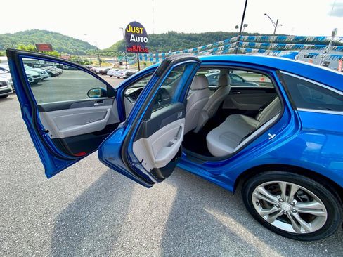 Used 2018 Hyundai Sonata SEL FWD image 13