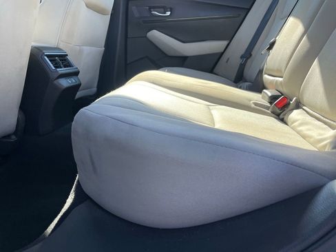 Certified 2025 Honda Accord LX image 38