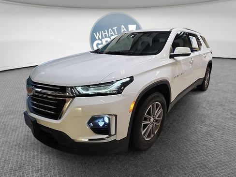 Certified 2023 Chevrolet Traverse LT AWD/4WD image 9