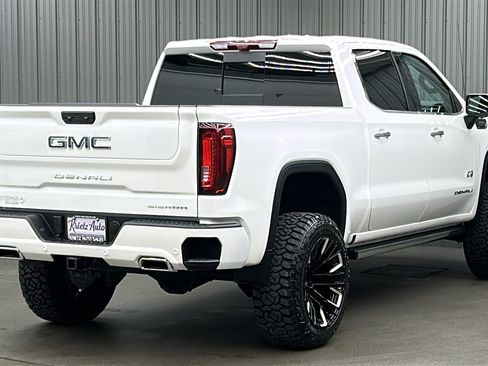 Used 2025 GMC Sierra 1500 Denali Ultimate image 5