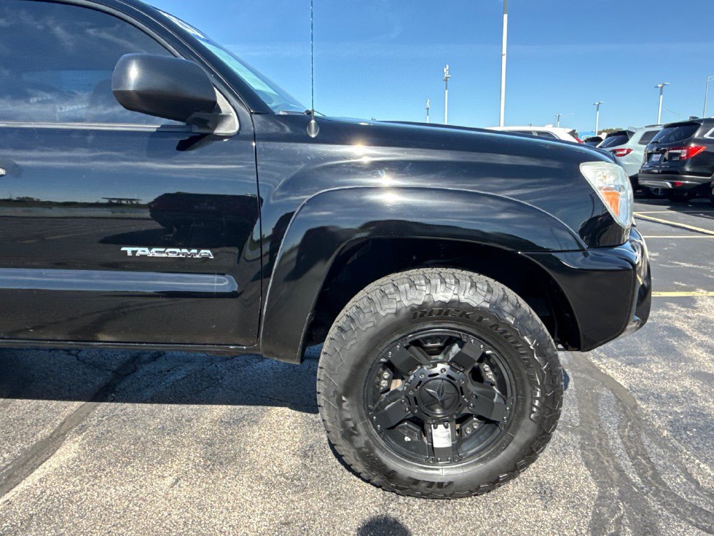 Used 2014 Toyota Tacoma 4x4 Double Cab w/ SR5 Package image 15