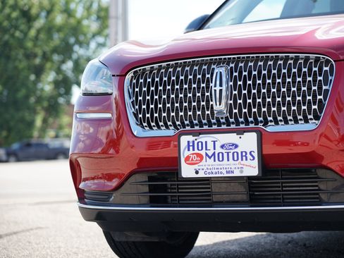 Used 2022 Lincoln Corsair Reserve w/ Elements Package image 11