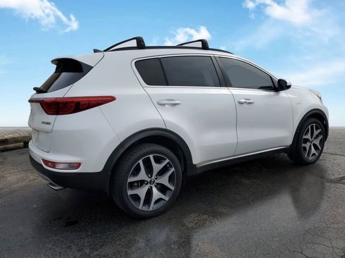 Used 2018 Kia Sportage SX image 4