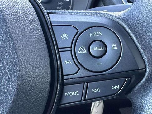 Certified 2025 Toyota Corolla LE image 24