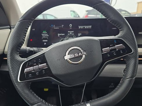 Used 2023 Nissan Ariya AWD image 6